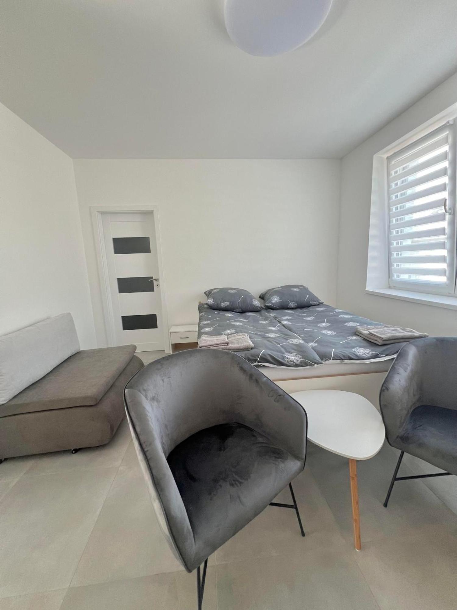 2 Moderne Apartmany 19 A 95 V Sukromi V Centre Mesta Turčianske Teplice Zewnętrze zdjęcie